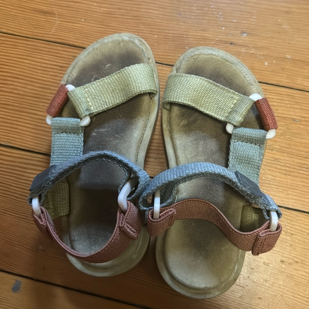 Zara rainbow sandles